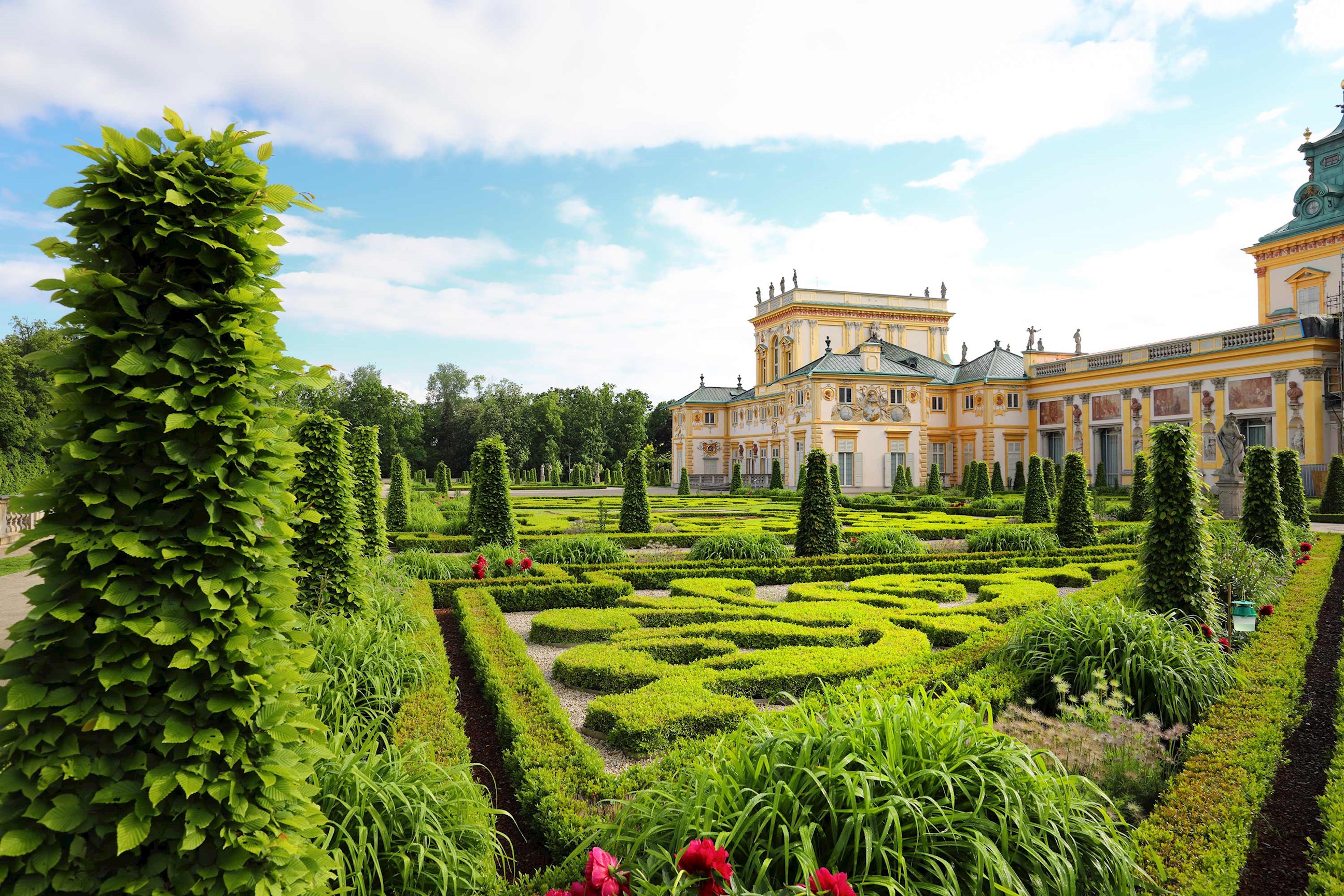 visit-wilanow-palace-warsaw-poland.jpg