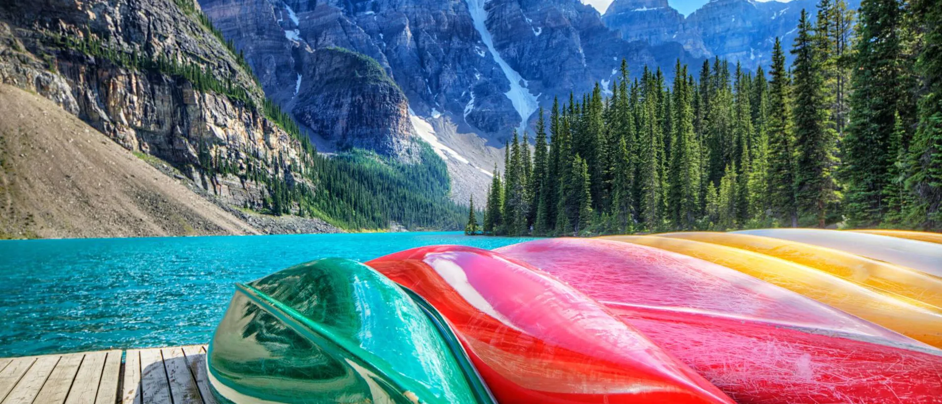 canoes-tour-in-canada.jpg