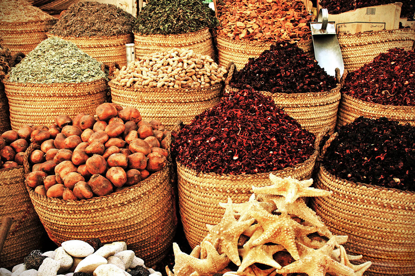 baskets-of-spices-aswan-egypt.jpg