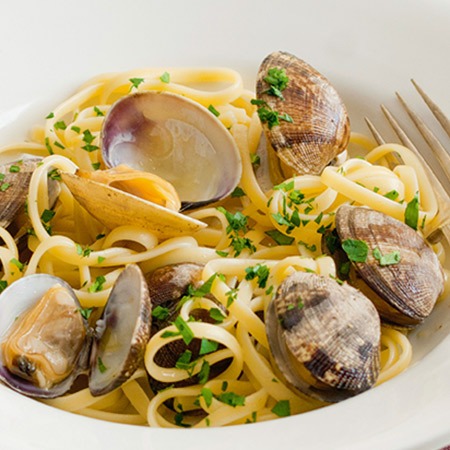 Linguine With Clams And Zucchini