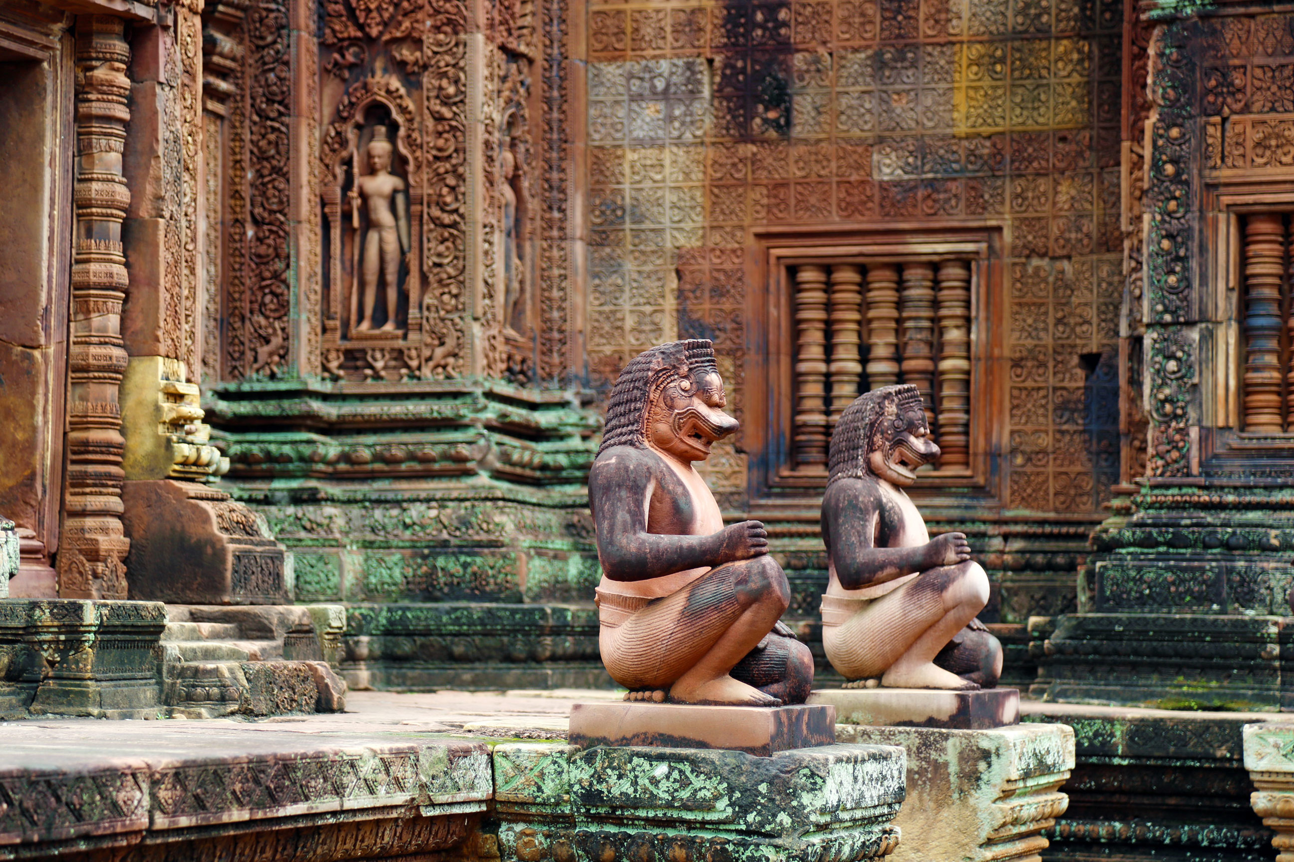 banteay-srei-temple-siem-reap-cambodia.jpg