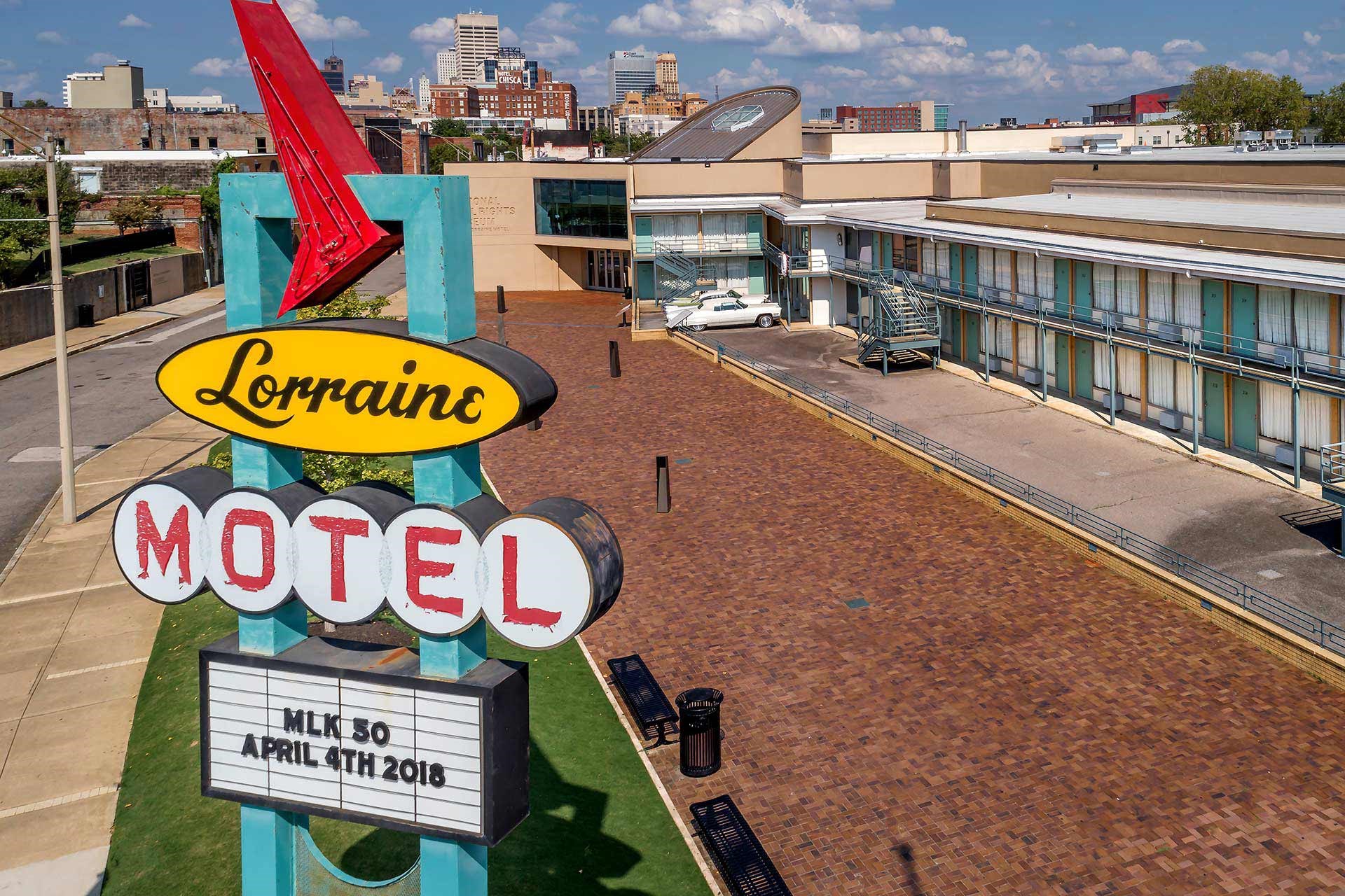 see-the-national-civil-right-museum-at-the-former-lorraine-motel-on-the-civil-rights-history-and-culture-tour-in-memphis-usa.jpg