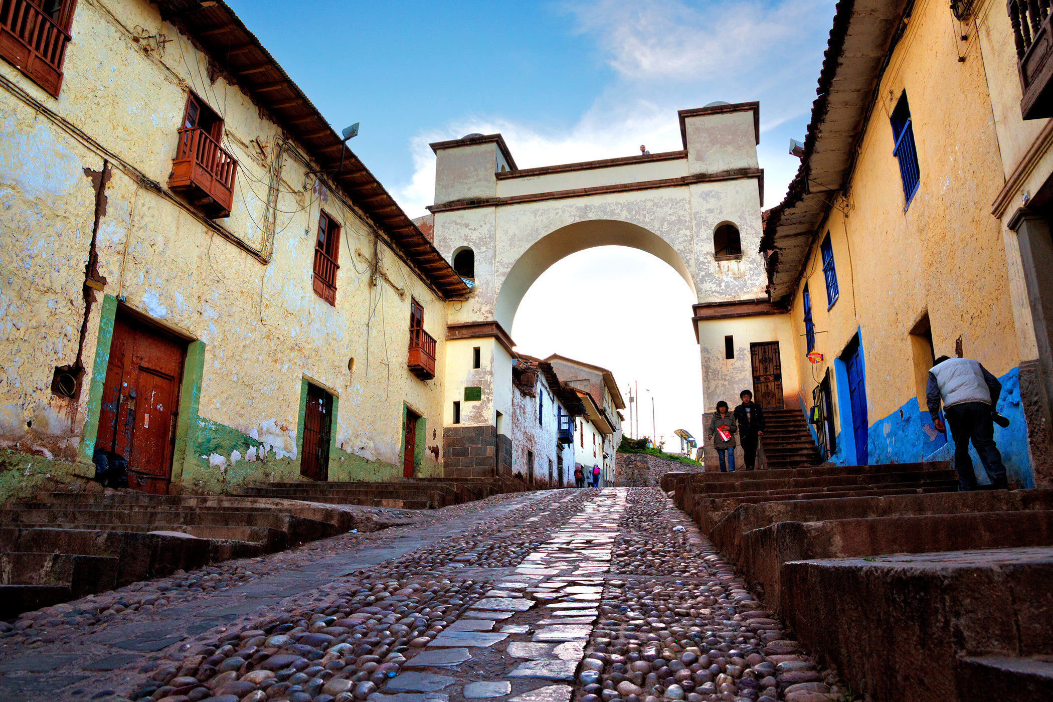 white-arch-historic-cusco-peru.jpg