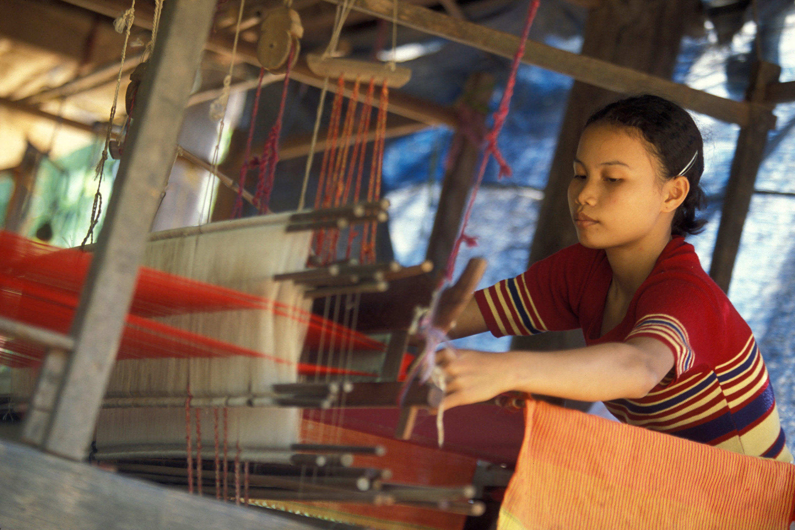 silk-production-silk-island-phnom-penh-cambodia.jpg