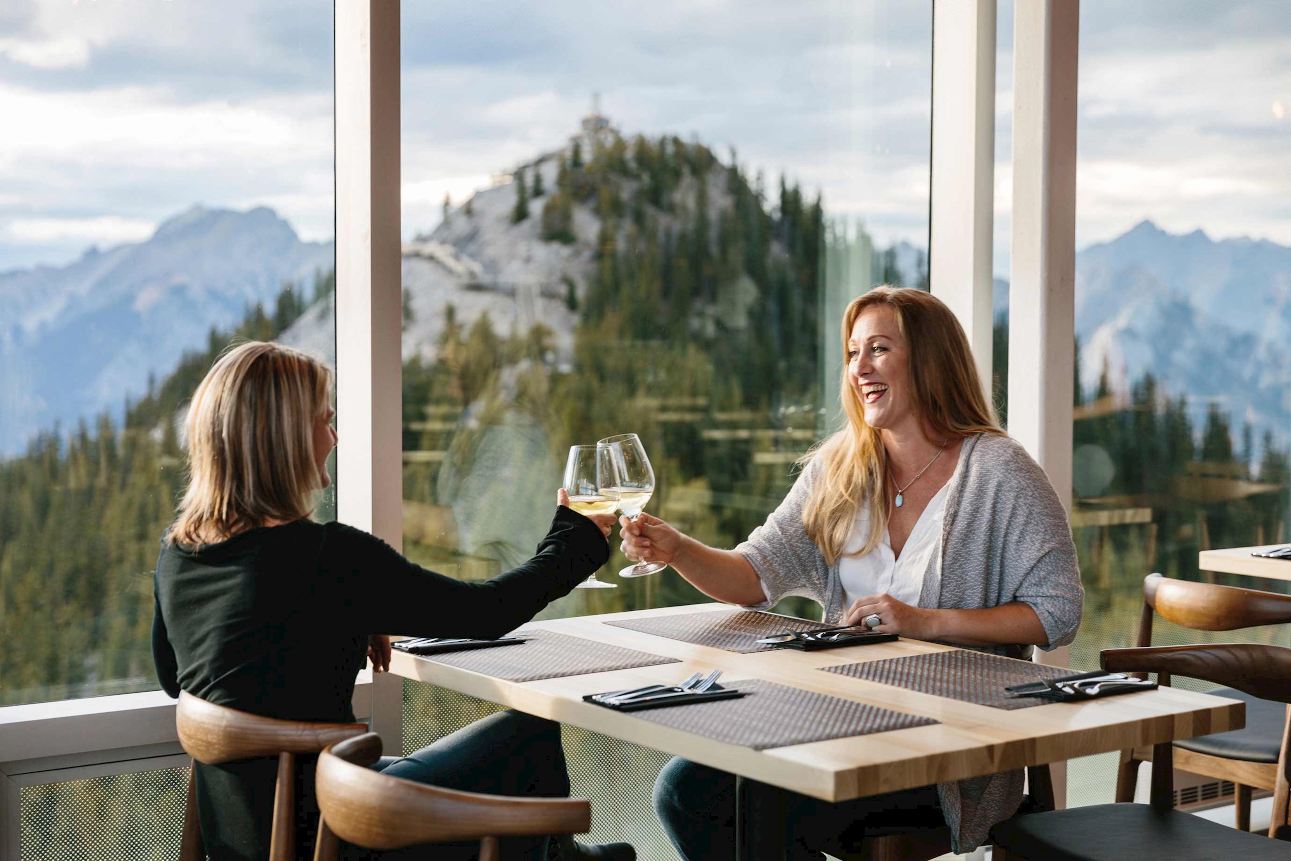 enjoy-a-gondola-ride-and-dinner-with-a-view-in-banff-canada.jpg