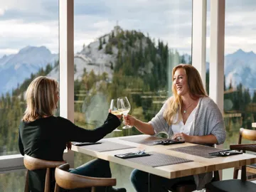 enjoy-a-gondola-ride-and-dinner-with-a-view-in-banff-canada.jpg