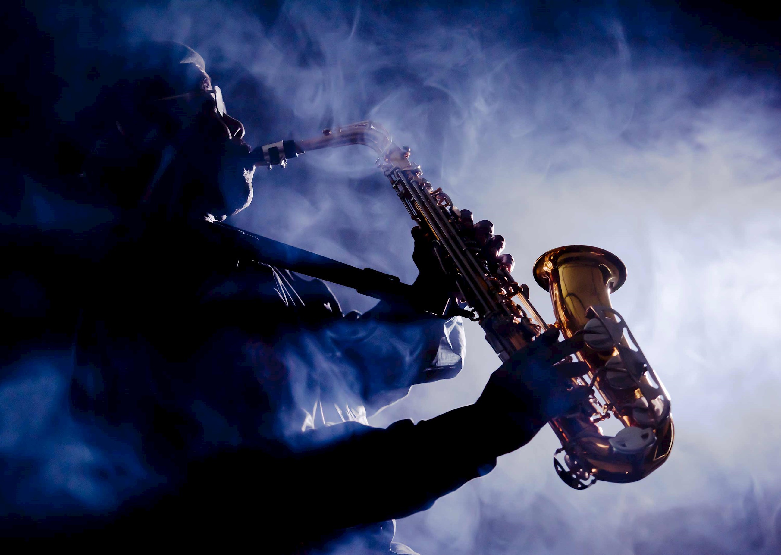 Man playng the Saxophone in New Orleans, USA