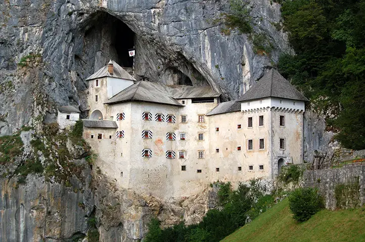 predjama-castle-southwestern-slovenia.webp