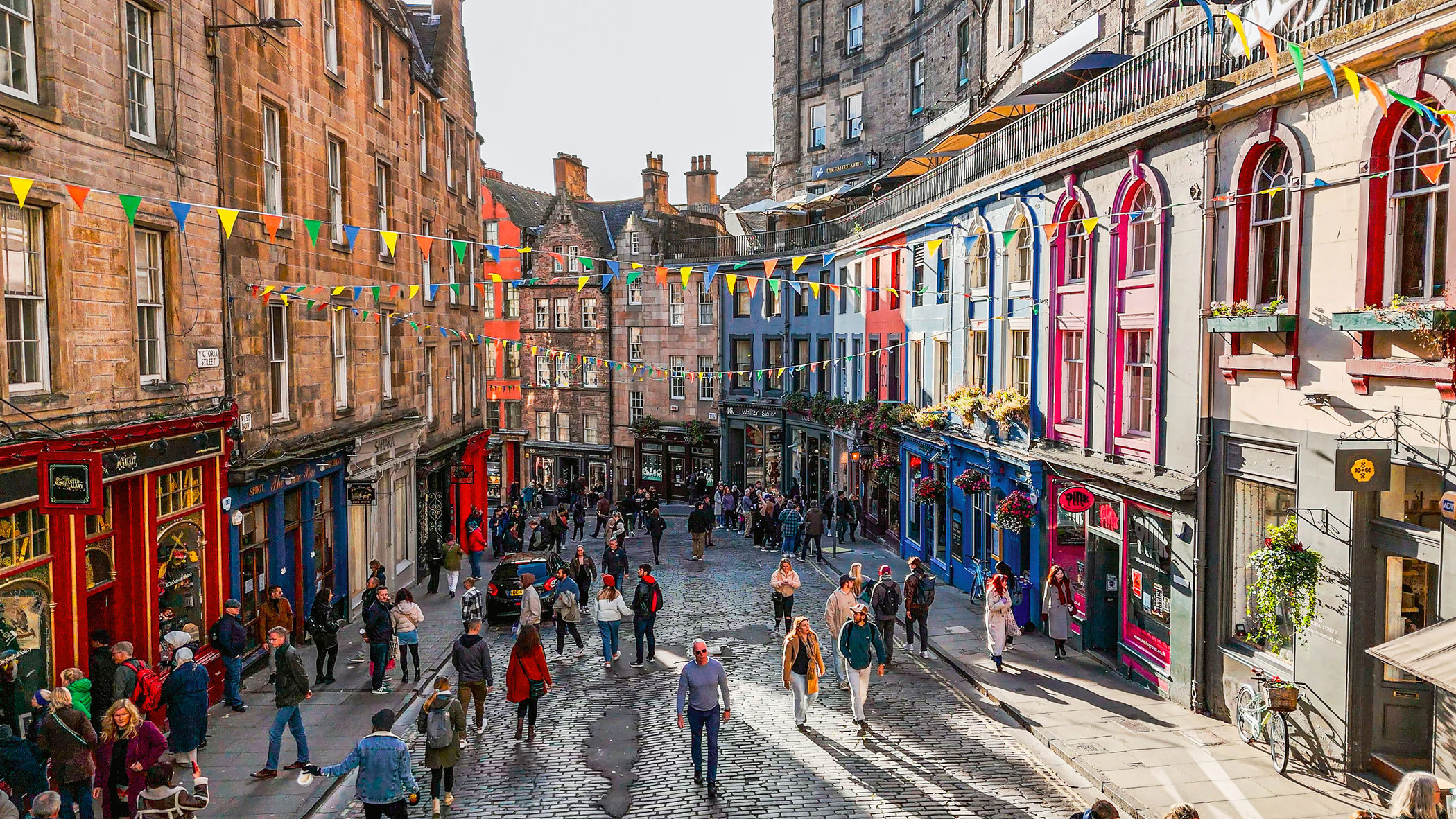 old-town-of-edinburgh-scotland.jpg
