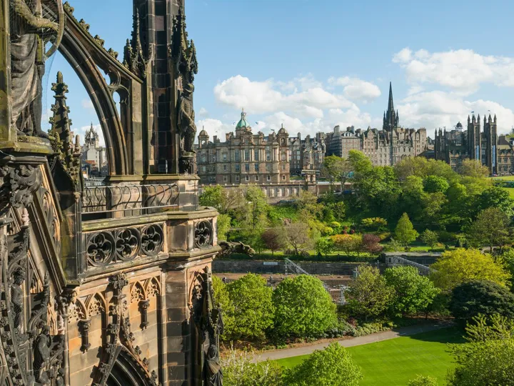 View of the Edinburgh old town from Scott Monument
