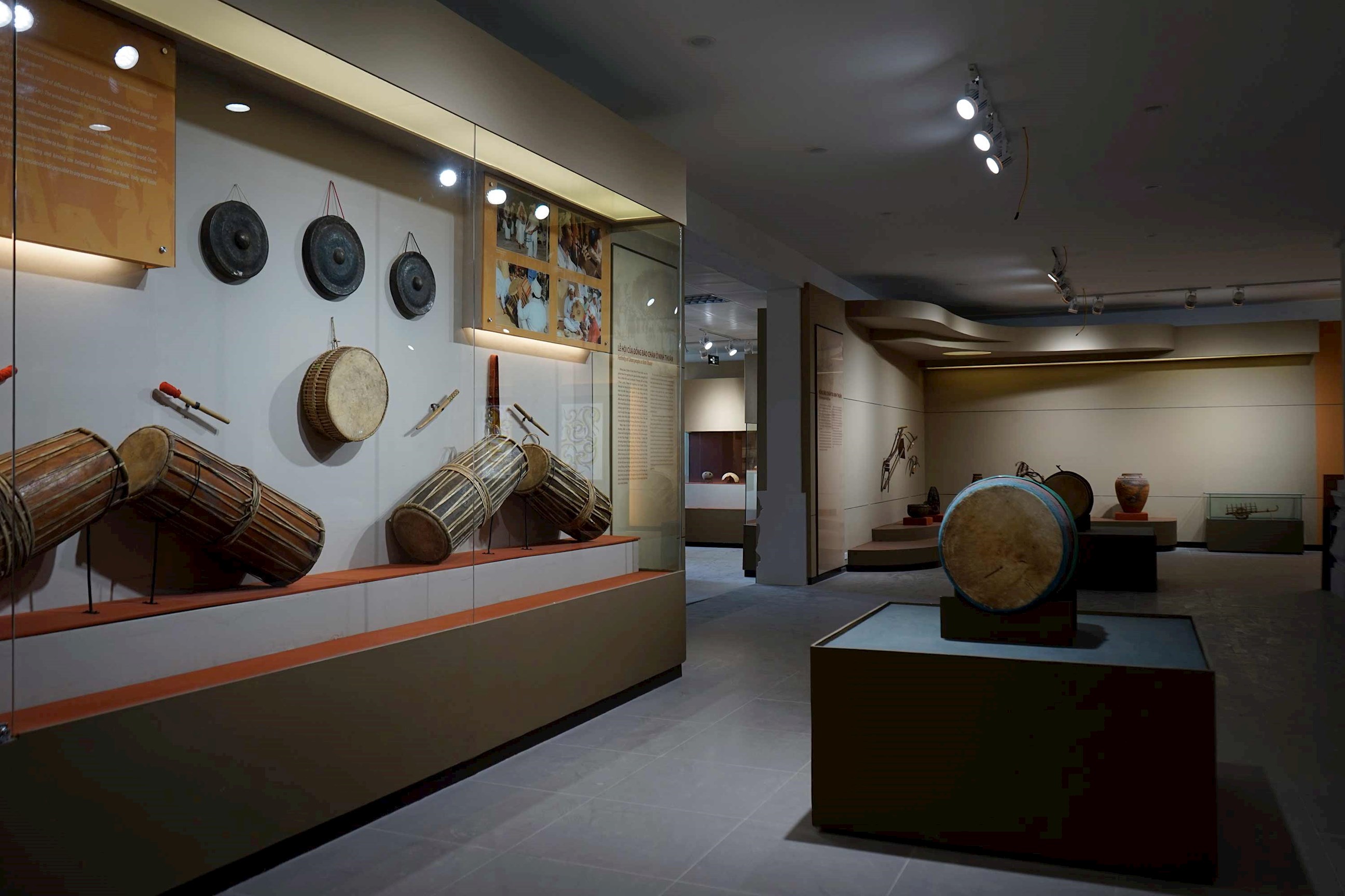 visit-cham-museum-danang-vietnam.jpg