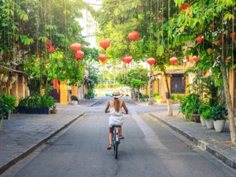 Biking Hoi An Vietnam