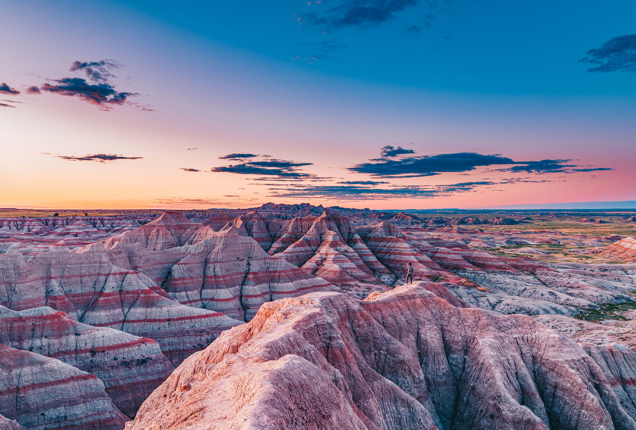 badlands-landscape-south-dakota-usa.jpg