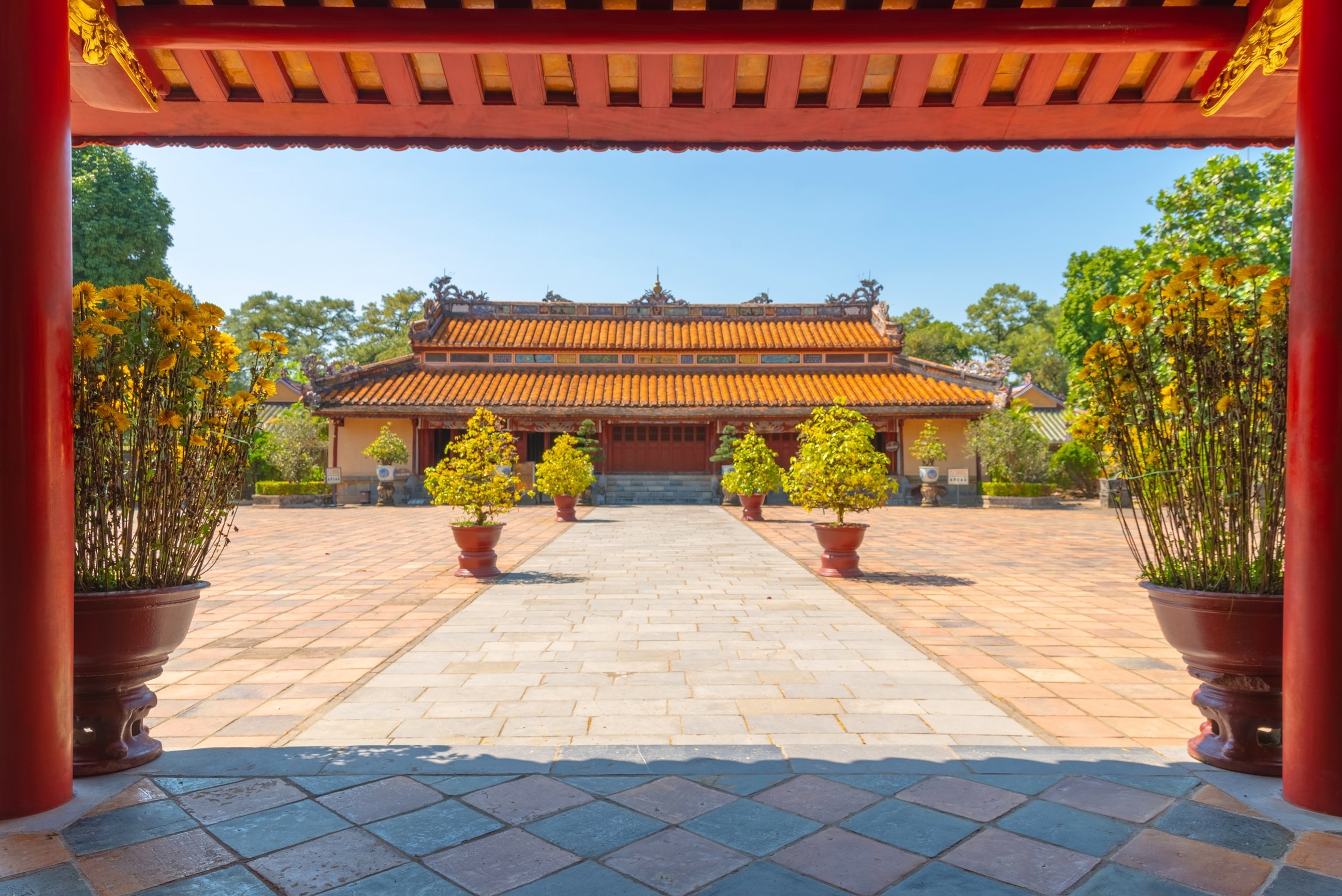 sung-an-temple-minh-mang-royal-tomb-hue-vietnam.jpg