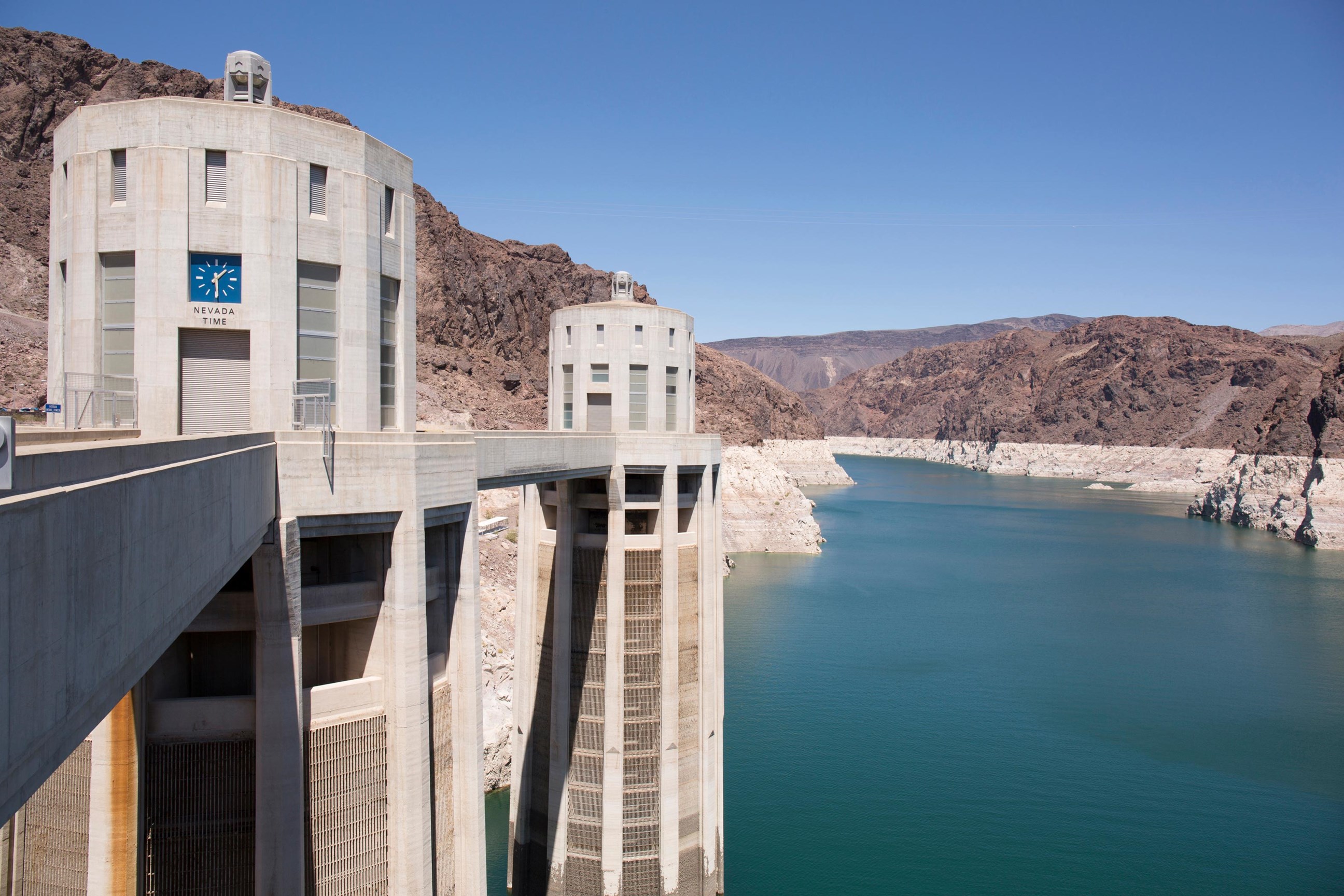 hoover-dam-visitor-centre-las-vegas-usa.jpg