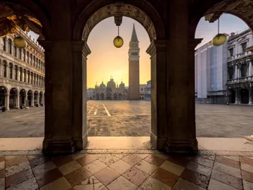 European Experience Guided Tour