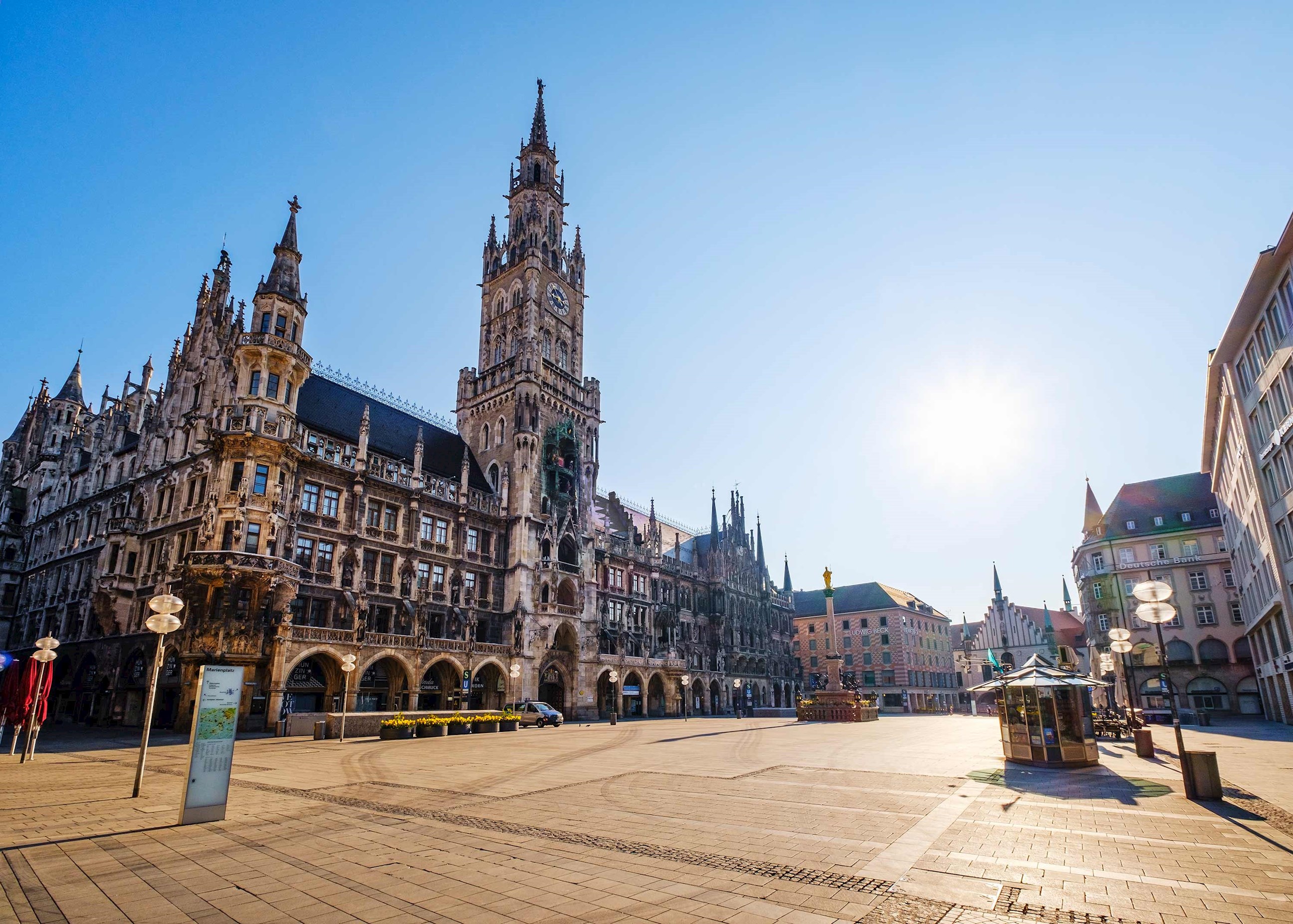 Wide view of Marienplatz on a bright, sunny day in Munich, Germany