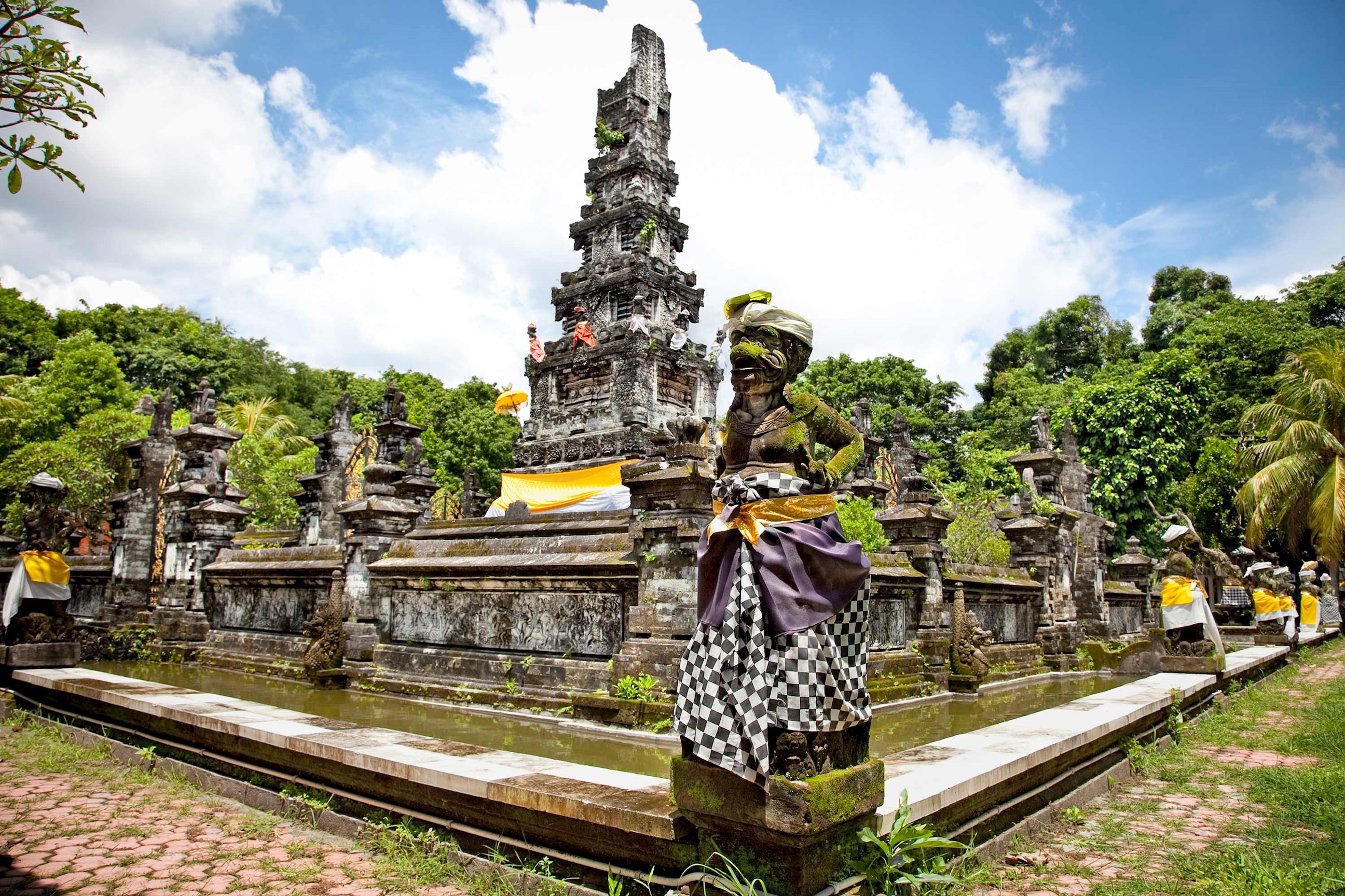tour-denpasar-city-bali-indonesia.jpg