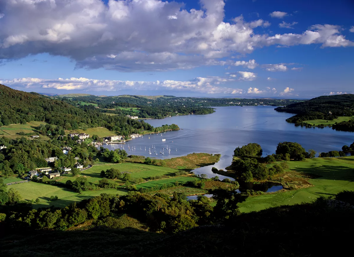 A view of Lake Windermere in England